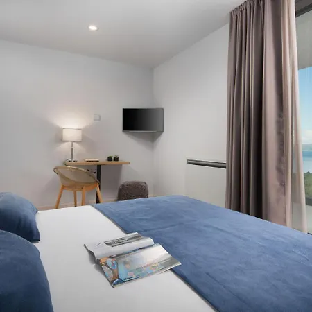 Luxurious In Labin With Swimming Pool And Sea View Βίλα Raša